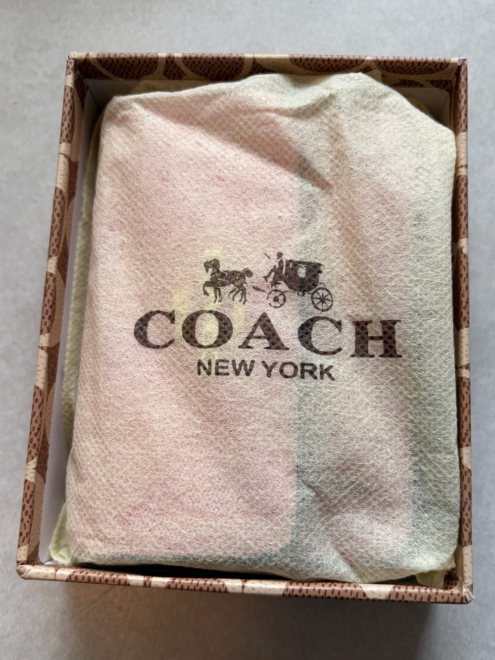 Coach Mini Wallet on Chain in Signature Canvas, full inclusion w/ box & dusty - Picture 5 of 13